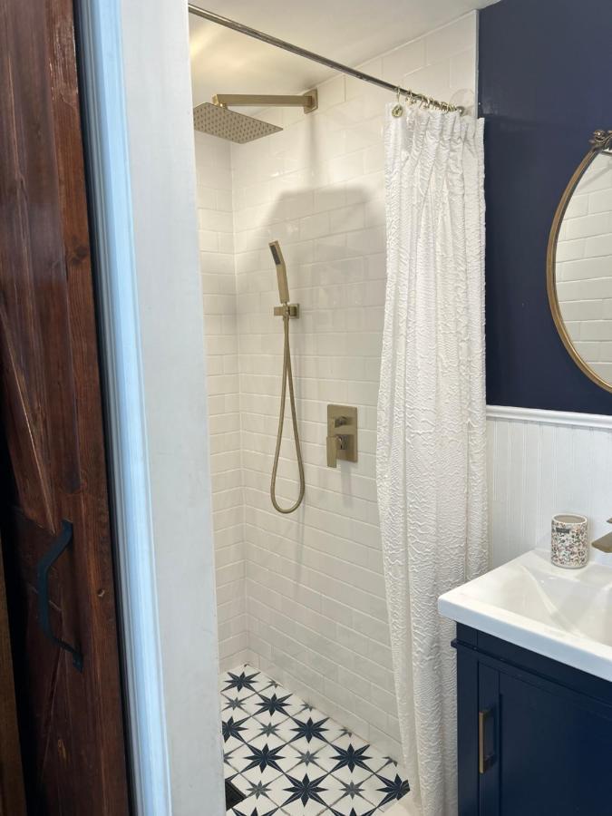 Adorable 1 Bedroom Cottage Nueva York Exterior foto